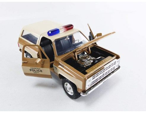 JADA 31111 Stranger Things  Hopper's Chevy K5 Blaze del 1980 1:24 Modellino