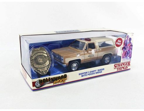 JADA 31111 Stranger Things  Hopper's Chevy K5 Blaze del 1980 1:24 Modellino