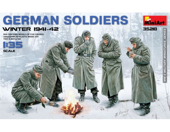MINIART MIN35218 GERMAN SOLDIERS 1941-42 KIT 1:35 Modellino