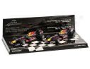 Minichamps PM412100506 RED BULL SET F1 CONSTRUCTORS CHAMPIONS 2010 PZ.2 VETTEL/WEBBER 1:43 Modellino