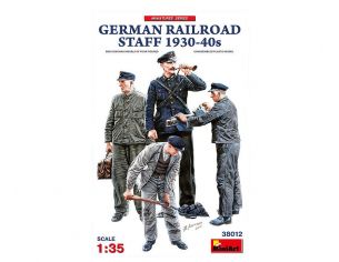 MINIART MIN38012 GERMAN RAILROAD STAFF 1930-40s KIT 1:35 Modellino