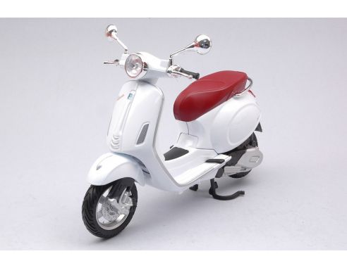MAISTO MI32721W VESPA PRIMAVERA 150 WHITE 1:12 Modellino