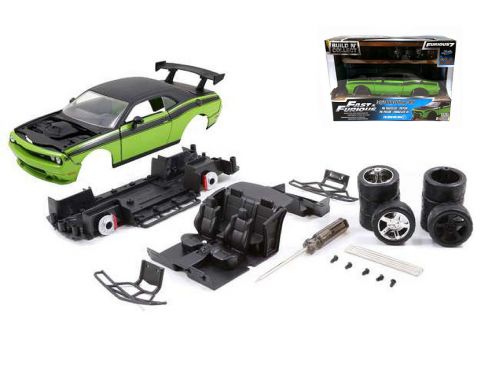 JADA TOYS JADA97364 LETTY'S DODGE CHALLENGER SRT8 FAST & FURIOUS METAL KIT PRE-PAINTED 1:24 Modellino