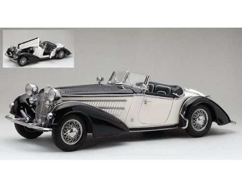 SUNSTAR SS2405 HORCH 855 ROADSTER 1939 SILVER/BLACK 1:18 Modellino
