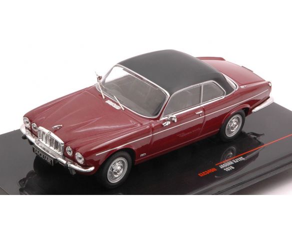 IXO MODEL CLC345N JAGUAR XJ 12 C 1976 RED-BLACK 1:43 Modellino