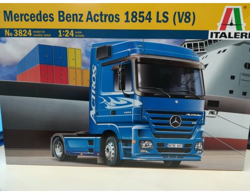 Modellino Mercedes Benz Actros 1854 Ls (V8) Scala 1:24 Italeri