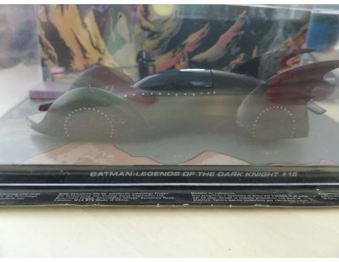 copy of Batman Automobilia Magazine 1/43 Diecast Model nr.20 Batmobile