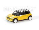 MINICHAMPS 431138104 MINI ONE 2001 WITH CHEQUERED ROOF FLAG YELLOW Modellino