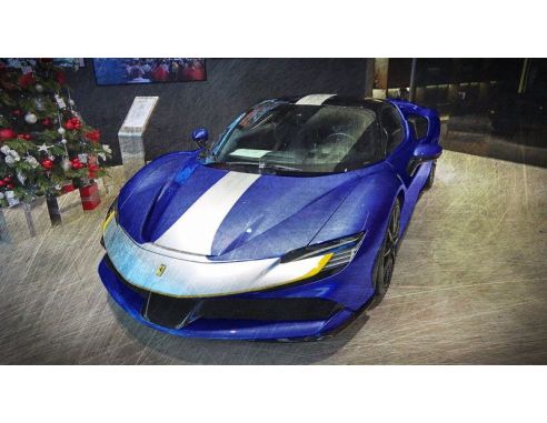 LOOKSMART LS504I FERRARI SF90 STRADALE ASSETTO FIORANO BLU ELETTRICO-NERO 1:43 Modellino