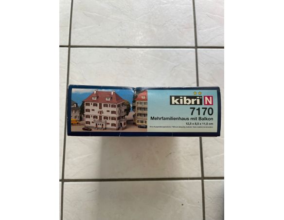 Kibri 7170 Palazzo di Città con Balcone Modellismo SCATOLA ROVINATA