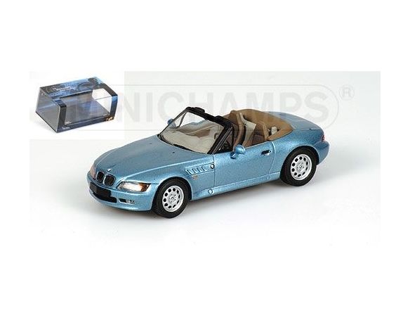 MINICHAMPS 436024330 BMW Z3 LIGHT BLUE METALLIC 007 J. BOND Modellino