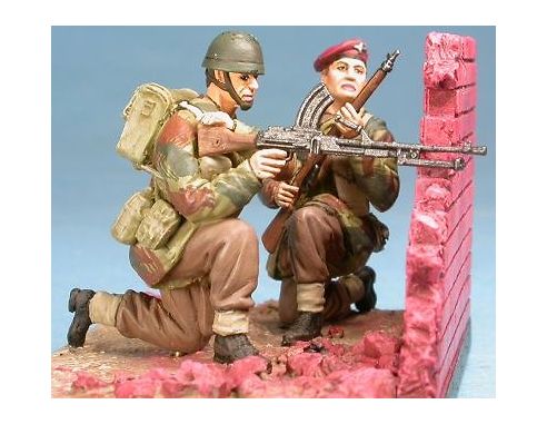 copy of Gasoline MF 48009 Soldato Francese con Partigiano e Tedesco Parigi 1944 SCATOLA ROVINATA
