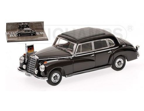 Minichamps PM436039000 MERCEDES 300B (W186 III) K.ADENAUER 1955 1:43 Personaggi Storici