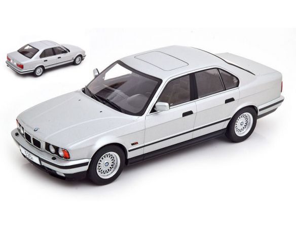 MODELCARGROUP MCG18158 BMW 5er (E34) SILVER 1:18 Modellino