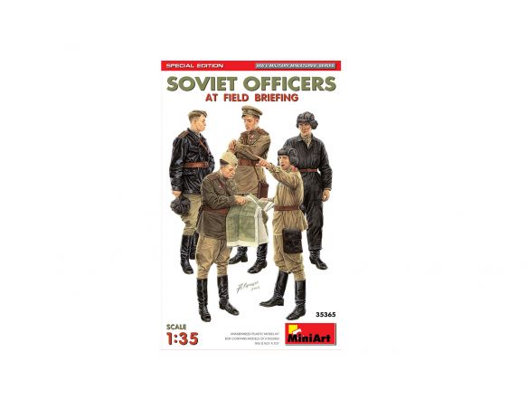 MINIART MIN35365 SOVIET OFFICIERS AT FIELD BRIEFING KIT 1:35 Modellino