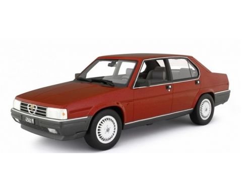 LAUDO RACING LM133B ALFA 90 2.5 1985 MET.OPALE 1:18 Modellino