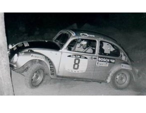 IXO MODEL RAC325 VW KAFER 1302 S N.8 RALLY ELBA 1973 GRUNSTEIDL-HOPF 1:43 Modellino