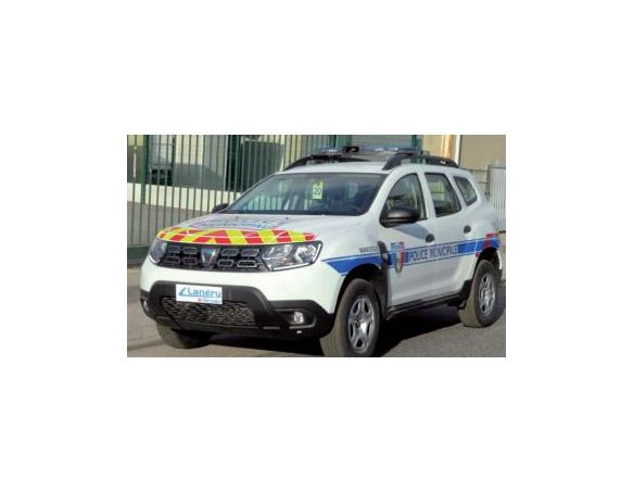 NOREV NV509046 DACIA DUSTER 2018 POLICE MUNICIPALE WITH RED STRIPPING 1:43 Modellino
