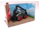 BBURAGO BU31670 FENDT 1050 VARIO FORESTRY TRACTOR + LOGGING LOADER cm 10 Modellino