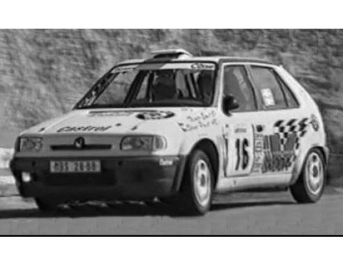 IXO MODEL RAC371A SKODA FELICIA KIT CAR N.16 RALLY TOUR DE CORSE 1995TRINER/STANC 1:43 Modellino