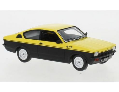 IXO MODEL CLC383N OPEL KADETT C COUPE GT/E 1976 YELLOW/BLACK 1:43 Modellino
