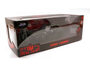 JADA TOYS JADA15010 BATMAN BATMOBILE 2022 + FIGURE 1:24 Modellino