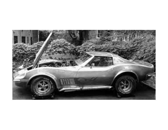 IXO MODEL CLC414N CHEVROLET CORVETTE CUSTOM (C3) 1972 MET.GREEN 1:43 Modellino