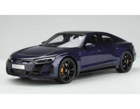GT SPIRIT GT392 AUDI RS E-TRON GT VELVET VIOLET 1:18 Modellino