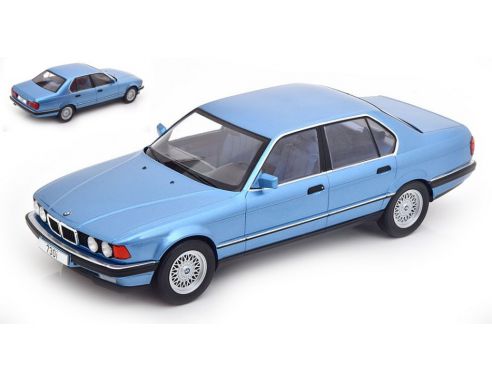 MODELCARGROUP MCG18160 BMW 730i (E32) 7 SERIES METALLIC LIGHT BLUE 1:18 Modellino