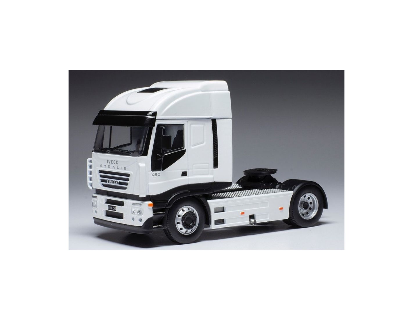 ixo/イクソ イヴェコ Stralis 2012 メタリックレッド ixo/イクソ イヴェコ Stralis 2012 メタリックレッド Amazon