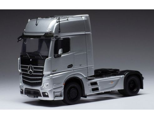 IXO MODEL TR124 MERCEDES ACTROS MP4 SILVER 1:43 Modellino