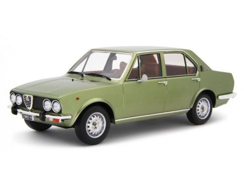 LAUDO RACING LM137A ALFETTA 1.8 (SCUDO LARGO) 1975 MET.GREEN 1:18 Modellino