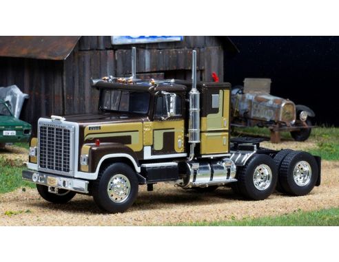 IXO MODEL TR142 INTERNATIONAL TRANSTAR 4300 1980 BROWN 1:43 Modellino