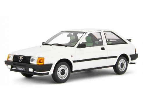 LAUDO RACING LM151B ALFA ROMEO ARNA T.I. 1984 WHITE 1:18 Modellino