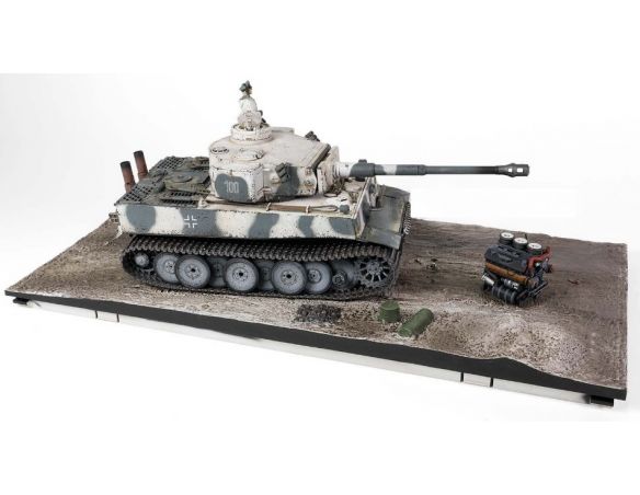 FORCES OF VALOR FOR912042B TIGER VI GERMAN SD.KFZ 181 PZKPFW N.100 EASTERN FRONT 1:32 Modellino