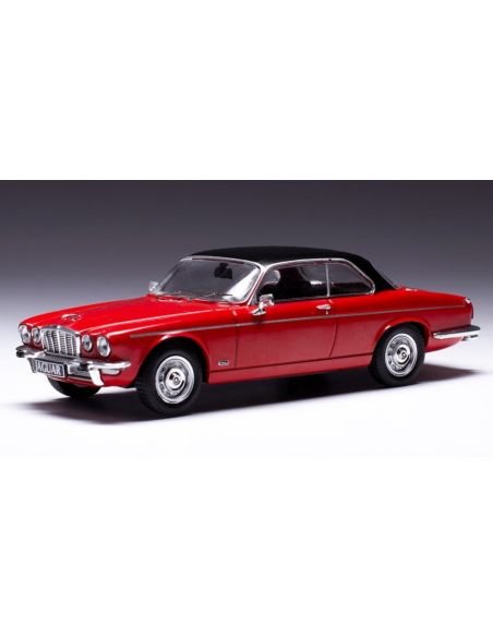 IXO MODEL CLC486 JAGUAR XJ12 C 1976 RED/BLACK 1:43 Modellino