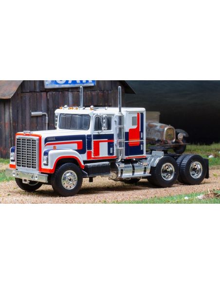 IXO MODEL TR153 INTERNATIONAL TRANSTAR 4300 1980 WHITE 1:43 Modellino