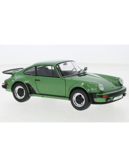 WHITEBOX WB124188 PORSCHE 911 TURBO (930) 1974 MET.GREEN 1:24 Modellino