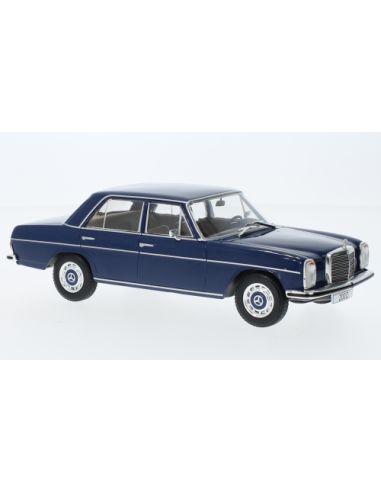 WHITEBOX WB124195 MERCEDES 200 D (W115) 1968 DARK BLUE 1:24 Modellino