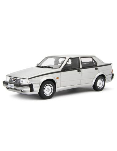 LAUDO RACING LM087E ALFA 75 1.8i TURBO AMERICA 1986 SILVER 1:18 Modellino