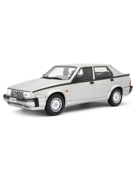 LAUDO RACING LM087E ALFA 75 1.8i TURBO AMERICA 1986 SILVER 1:18 Modellino