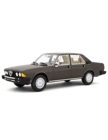 LAUDO RACING LM156E ALFA 6 2.5 1979 LIGHT BROWN 1:18 Modellino
