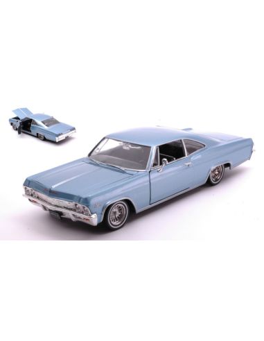 WELLY WE22417MBL CHEVROLET IMPALA SS396 1965 LOW RIDER METALLIC LIGHT BLUE 1:24 Modellino
