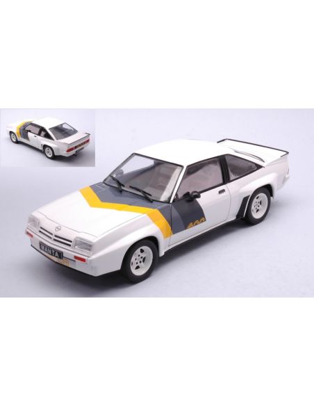 WHITEBOX WB124112 OPEL MANTA B 400 WHITE DECORATED 1:24 Modellino