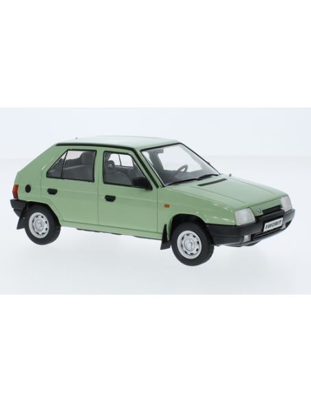 WHITEBOX WB124197 SKODA FAVORIT 1987 GREEN 1:24 Modellino