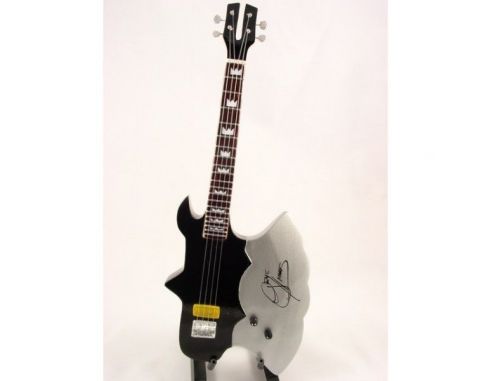 Music Legend 21151 GENE SIMMONS AXE BASS KISS Modellino