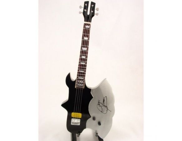 Music Legend 21151 GENE SIMMONS AXE BASS KISS Modellino