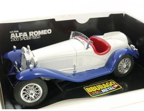 Bburago 30008BOX ALFA ROMEO 2300 SPIDER '32 1/18 Modellino