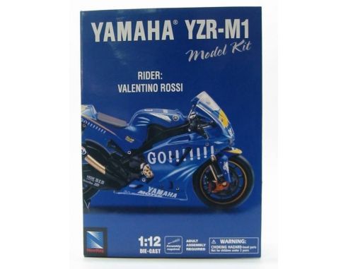 New Ray NY42225 YAMAHA V.ROSSI 2004 KIT 1:12 Modellino