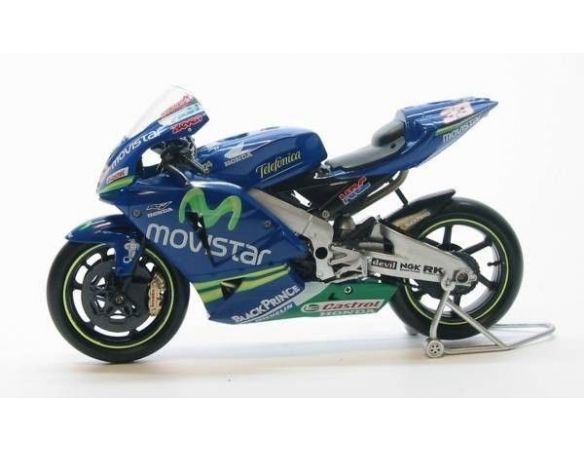 New Ray NY42267 HONDA M.MELANDRI N.33 2005 1:12 Modellino